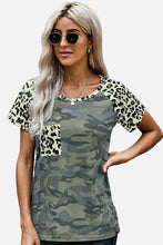 Load image into Gallery viewer, Leopard Pocket Camo T-Shirt
